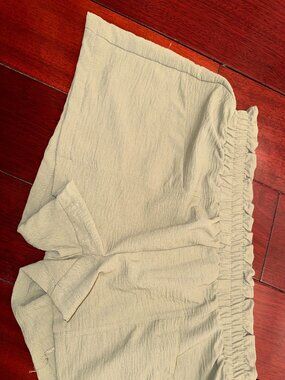 Women's Sage Green Elastic Waist Casual Shorts Size M